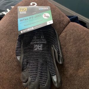 Brand New Gardening Gloves!